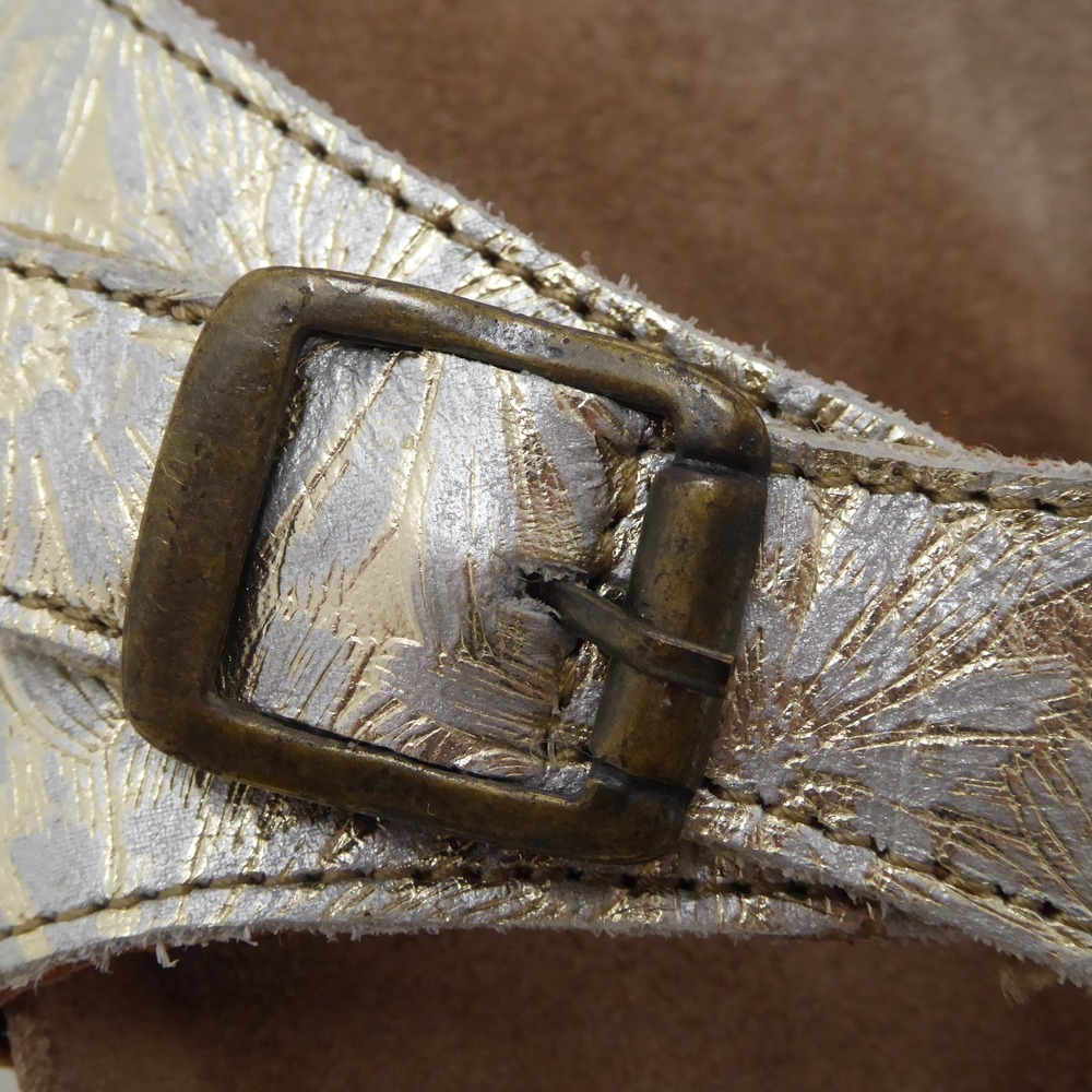 Taos Traveler Silver Gold Floral Wedge Sandals Leather Size 39 EU / 8-8.5 US - Picture 3 of 10